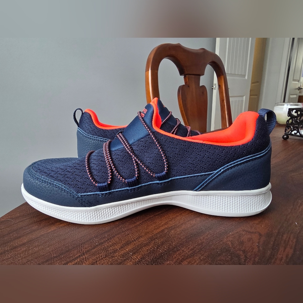 Skechers GOwalk Washable Mesh Slip-Ons Upbeat Navy Size 6